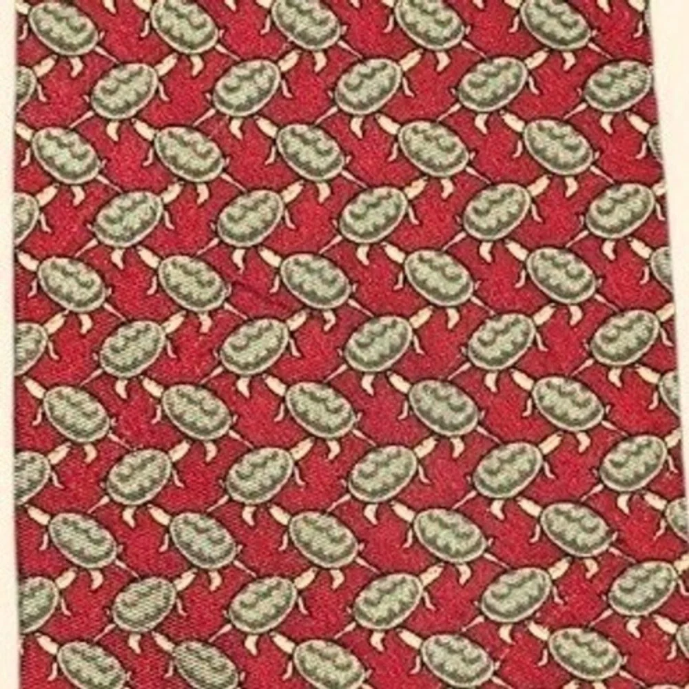 Brooks Brothers Makers Necktie Men Red Green Turtle Print Silk Made in USA